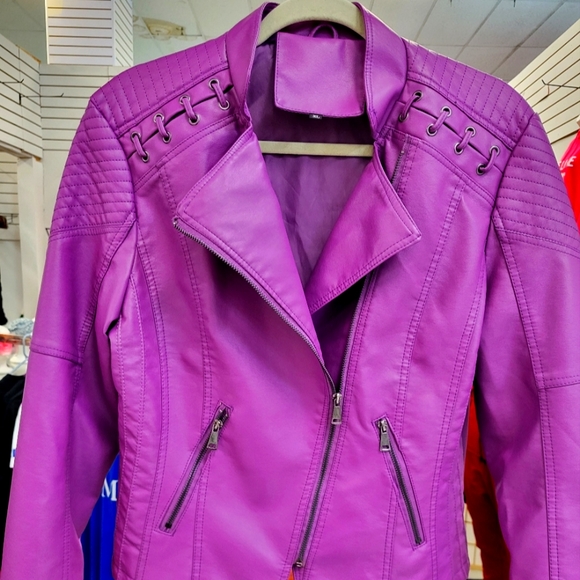 Women's leather jacket - Picture 1 of 2